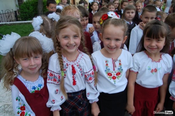 У Луцьку – останній дзвінок для 11-х класів