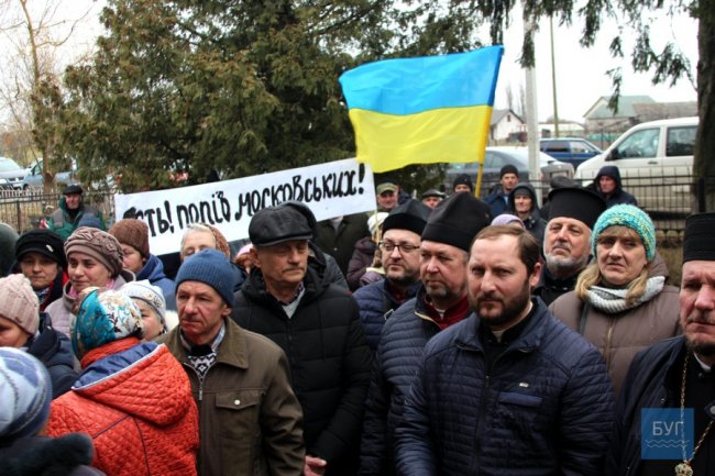 Церковний конфлікт УПЦ (МП) і ПЦУ: кому віддали храм у Сусвалі. ФОТО