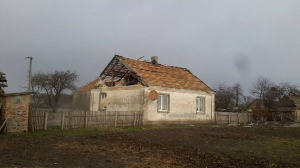 Пошкоджені дахи та паркани: на Волині пройшов смерч. ФОТО