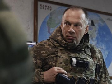 Росіяни використовують смартфони із застосунком, де є координати українських позицій, – Сирський