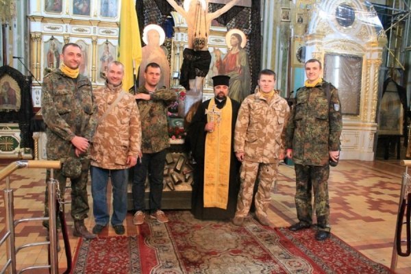 У Луцьку освятили прапор «Самооборони». ФОТО