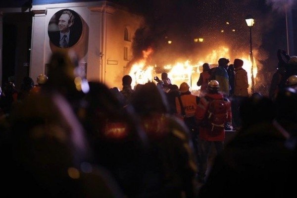 Вражаючі фото сутичок на Грушевського