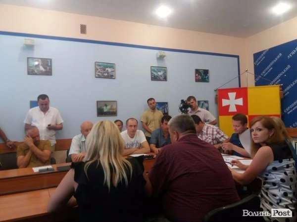 Лучан хвилює законність будівництва на проспекті Відродження. ФОТО