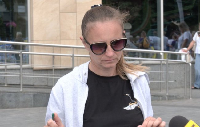 У Луцьку рідні полонених і зниклих безвісти підняли чорно-білий «Прапор Надії». ВІДЕО