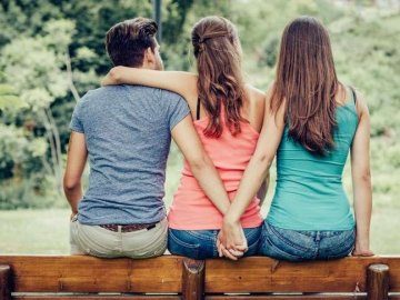 Чи варто пробачати зраду: поради волинянам від психолога