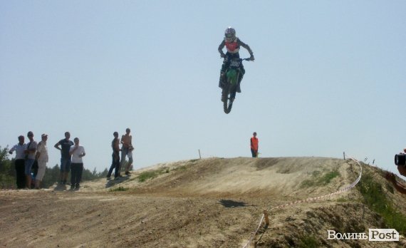 На Волині відбулися міжнародні змагання з мотокросу. ФОТО