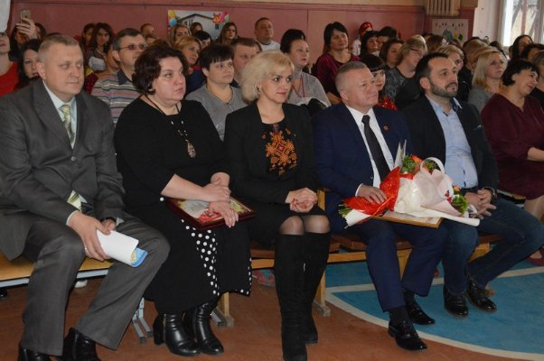 У Ковелі школа відзначила 85-річчя. ФОТО