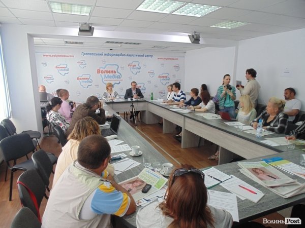 Богомолець у Луцьку закликала «почути Донбас»