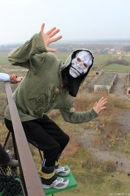 У Луцьку бурят стрибнув з труби заввишки понад 50 метрів. ФОТО