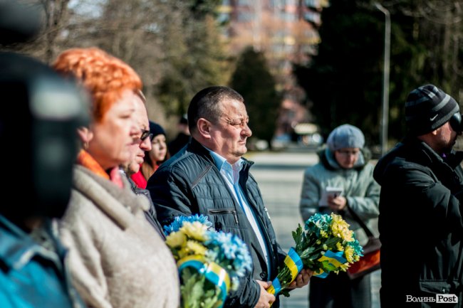 У Луцьку ходою і молитвами вшанували мужність та героїзм добровольців. ФОТО