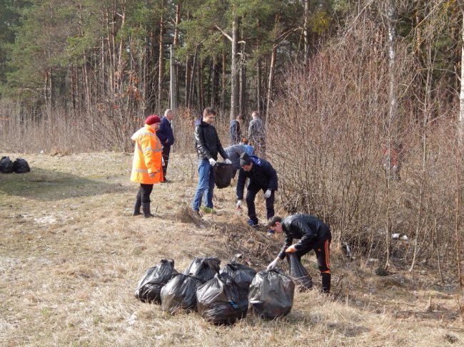 Весняна акція «Чистий ліс» об’єднала майже 4000 волинян