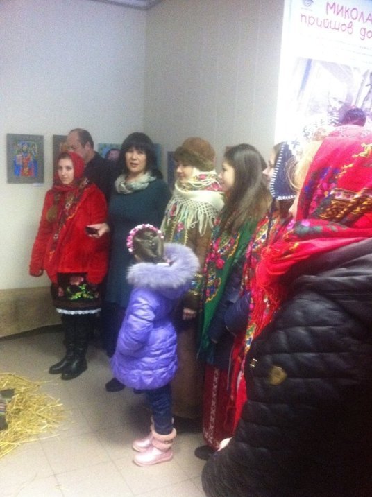 У Луцьку колядував захід зі сходом. ФОТО