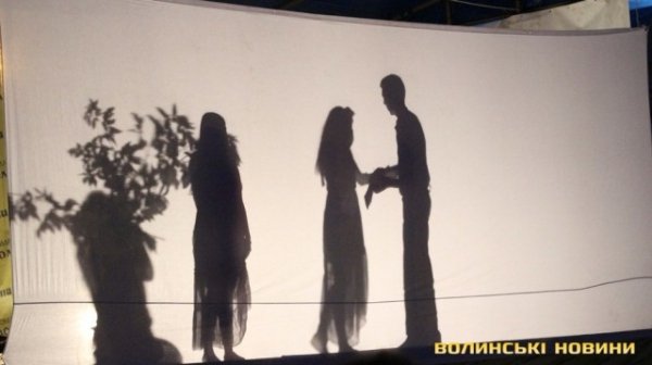 У Луцьку майстри вогню та тіней збирали гроші для військових. ФОТО. ВІДЕО