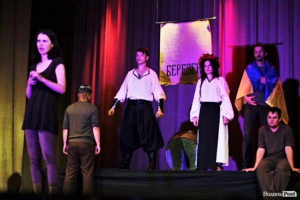 «Не ми почали цю війну, але наш обов'язок її завершити». Річниця Іловайської трагедії. ФОТО