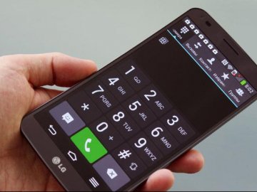 Кнопковий телефон чи смартфон: що краще?*