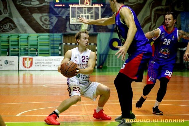 Баскетболісти «Старого Луцька» обіграли команду з Житомира. ФОТО