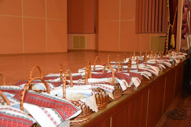 На Великдень до Луцька приїхали діти з Волновахи. ФОТО