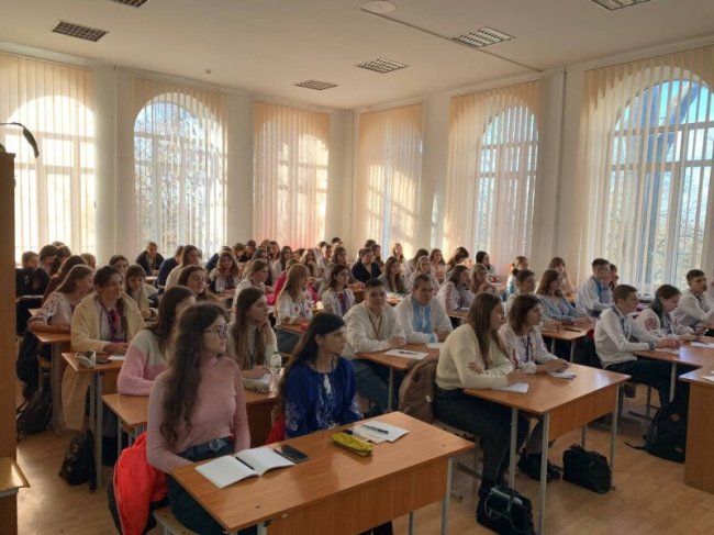 Як волиняни писали Радіодиктант національної єдності