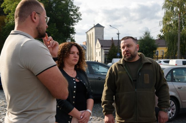 Гуманітарна місія «На щиті» отримала спецавтомобіль від Луцької міської ради