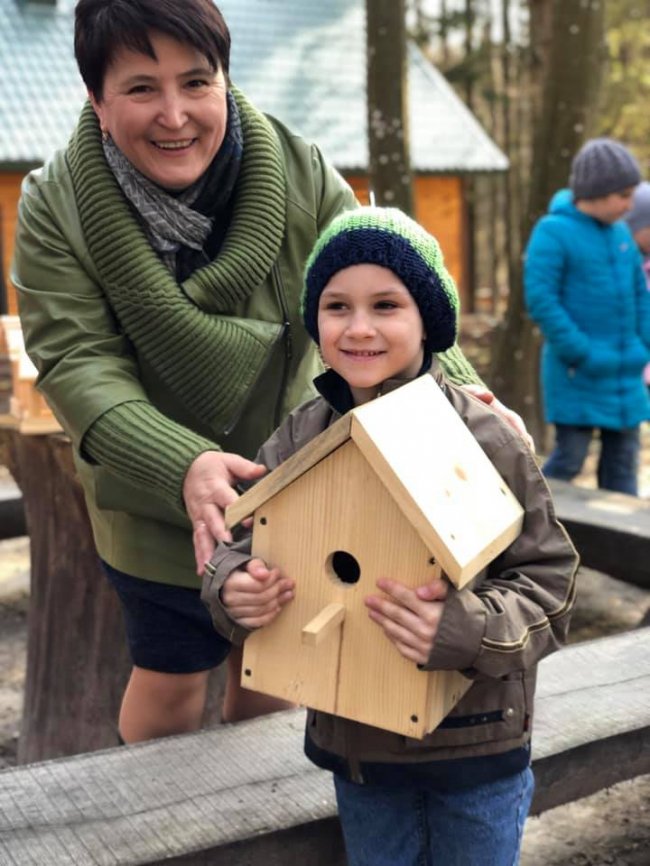 «Побратими України» організували поїздку до ботанічного заказника для діток з притулку