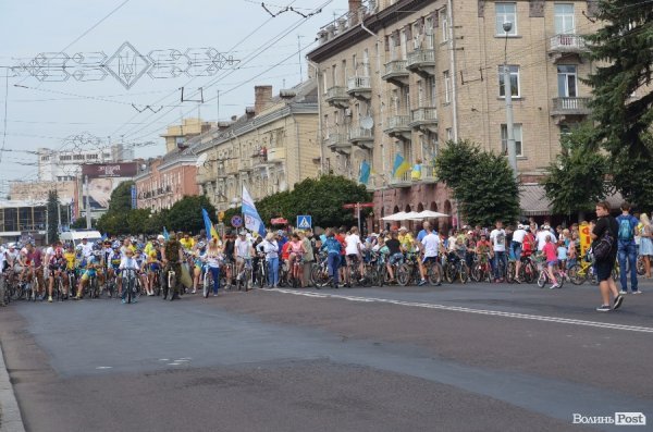У Луцьку відбувся патріотичний велопробіг. ФОТО