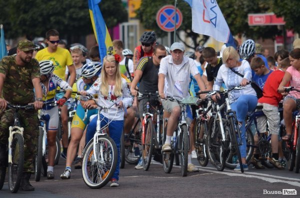 У Луцьку відбувся патріотичний велопробіг. ФОТО