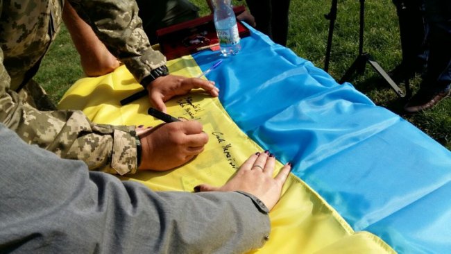 У Луцьку військовим, медикам та волонтерам вручили орден «Народного героя України»