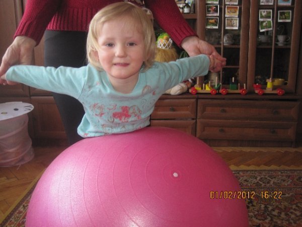 У Луцьку збирають гроші на лікування 4-річної дівчинки