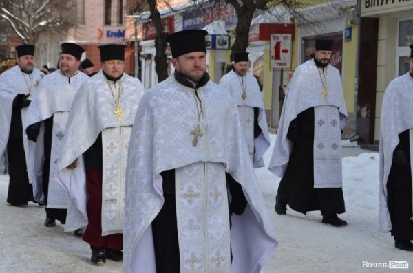 У Луцьку вшанували євромайданівців, убитих в Києві. ФОТО