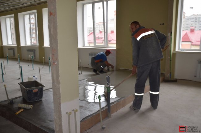 «Ні грошей, ні школи, ні дороги»: розповіли, чому 27 школа не готова до здачі