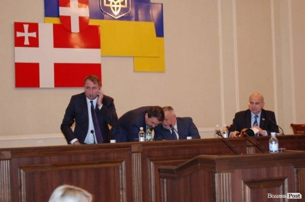 Четвертий день Нового Майдану у Луцьку. ФОТО