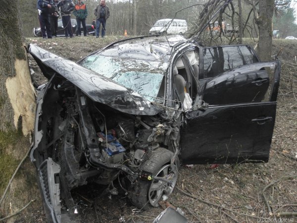 У ДТП розбилися на смерть троє людей. ФОТО