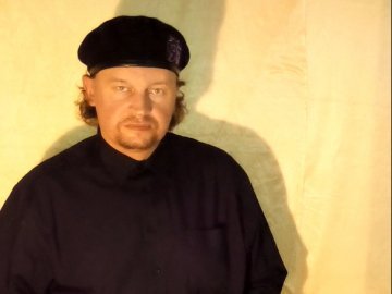 Розбій, шахрайство і бандитизм: за що сидів терорист, який захопив заручників у Луцьку 