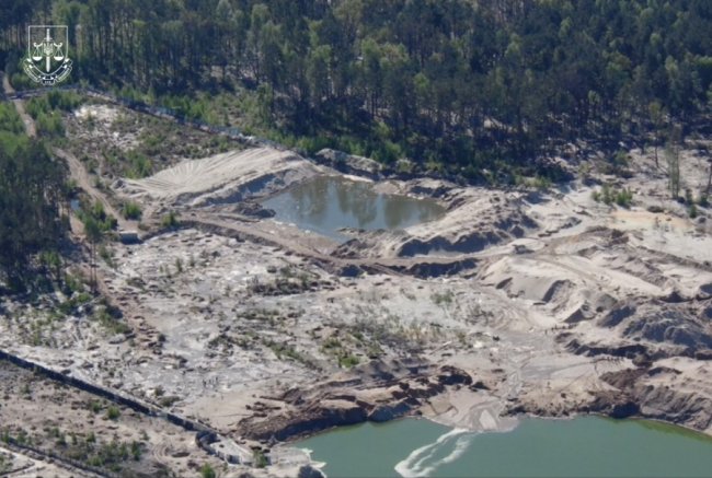 На Рівненщині викрили масштабну схему видобутку бурштину: серед учасників - директор однієї з філій ДП «Ліси України» 