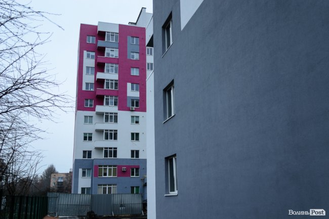 Затишне місце для кожного: у Луцьку продовжують будувати «карамельний» житловий комплекс. ФОТО*