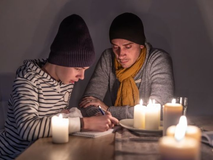 Світло відключатимуть по всій Україні: в «Укренерго» визначились з графіками на 12 січня