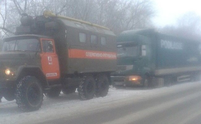 На Волині рятувальники за день витягли з кюветів три машини. ФОТО