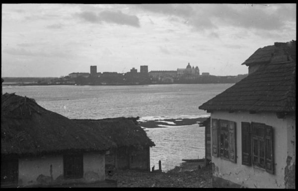 Вигляд на річку (вулицю) Глушець під час повені