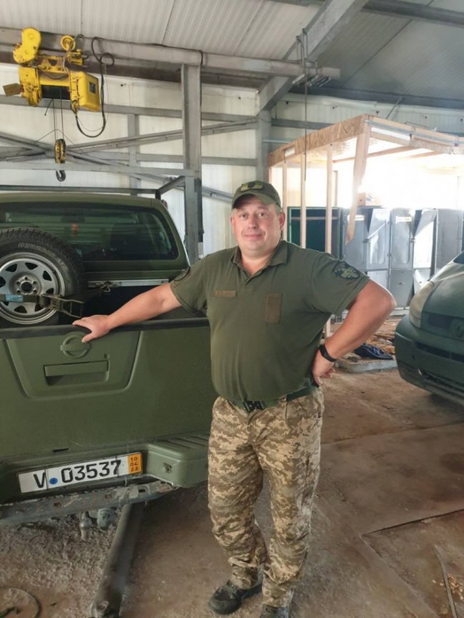 Волинські добровольці поїхали на схід ремонтувати автівки для військових