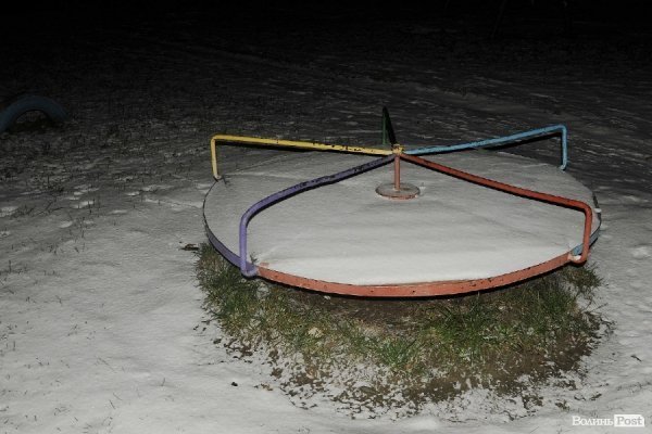 Сніг у Луцьку. ФОТО