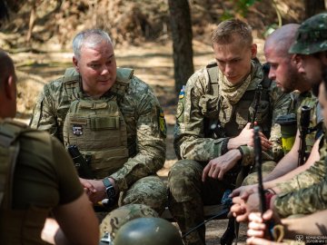 Укріплення кордону з Білоруссю: генерал-лейтенант Сергій Наєв відвідав підрозділи ЗСУ на Волині