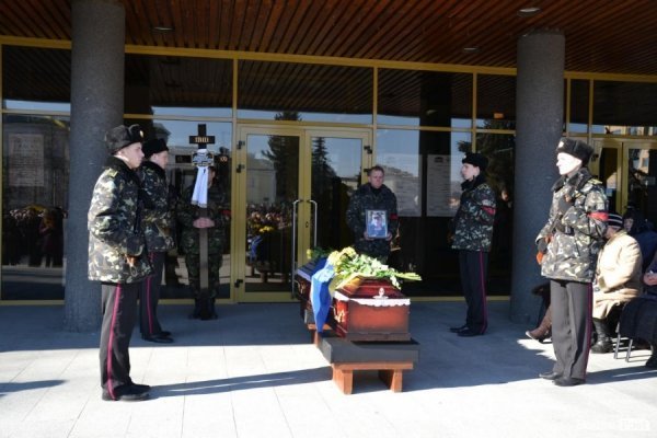 У Луцьку попрощалися із загиблим  бійцем 51-ої бригади. ФОТО