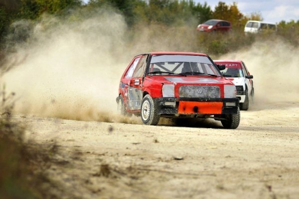 Автомотофестиваль під Луцьком: день перший. ФОТО. ВІДЕО