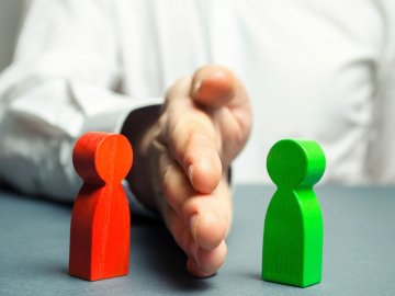 Під час сварки із донькою волинянка вхопилася за ножа