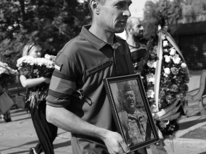 Помер у російському полоні: у Луцьку попрощалися із Героєм Борисом Борисюком