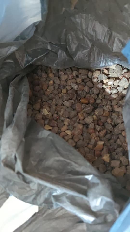 Директор «бурштинового» підприємства намагався незаконно вивезти з України «сонячне каміння»