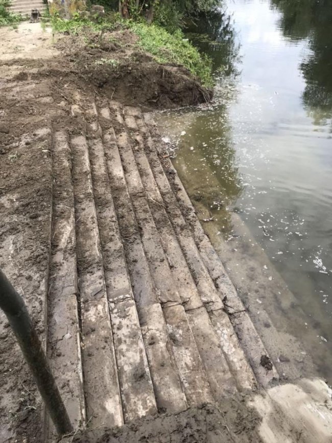 У Луцьку розкопали старі сходи на березі Стиру