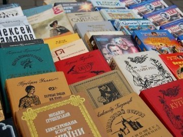 У Луцьку в продавців старих книг найчастіше купують Чехова, Гоголя і Достоєвського