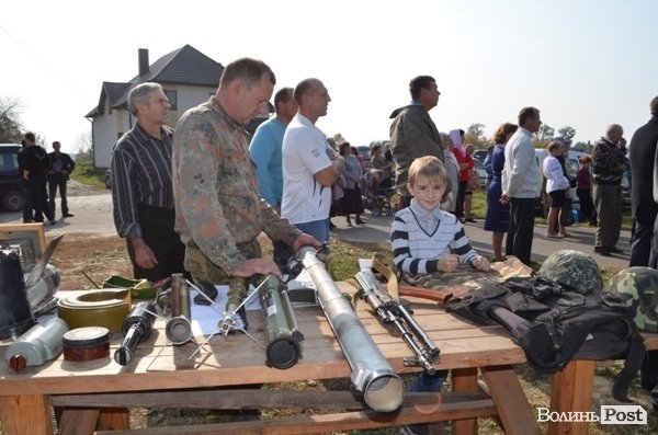 На Волині козаки і монахи допомагали воякам. ФОТО