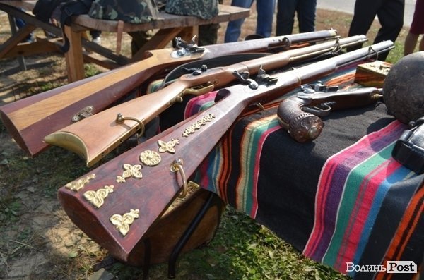 На Волині козаки і монахи допомагали воякам. ФОТО